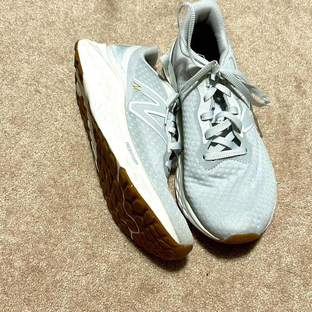 BN New Balance 8.5